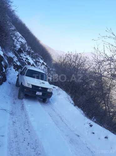 Mitsubishi L200 2005, 500,000 km - 2.5 l - Bakı