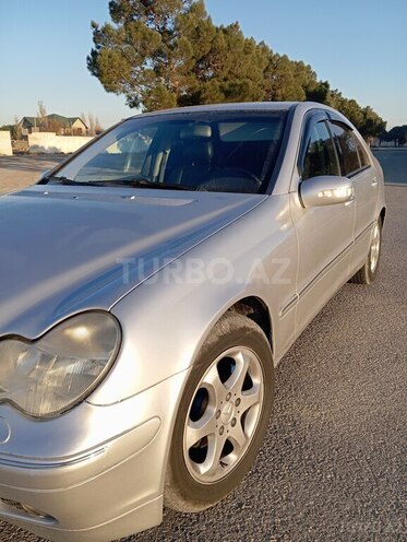 Mercedes C 240 2000, 320,000 km - 2.6 л - Sumqayıt