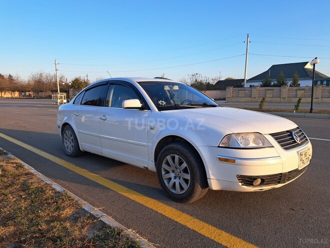 Volkswagen Passat 2003, 200,000 km - 1.8 л - Neftçala