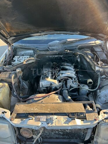 Mercedes E 200 1986, 255,555 km - 2.0 l - Cəlilabad