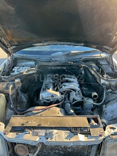 Mercedes E 200 1986, 255,555 km - 2.0 l - Cəlilabad