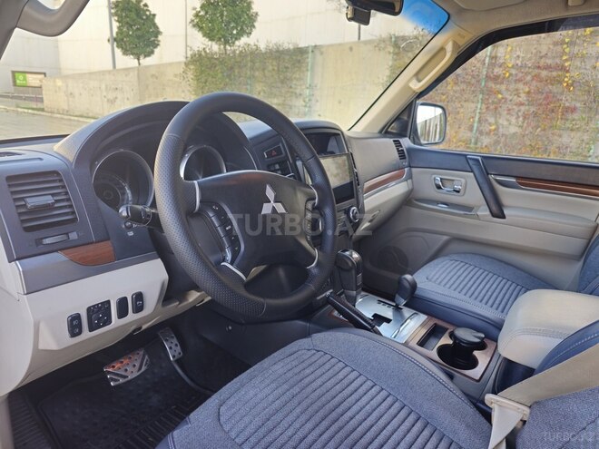Mitsubishi Pajero 2007, 190,000 km - 3.0 л - Bakı