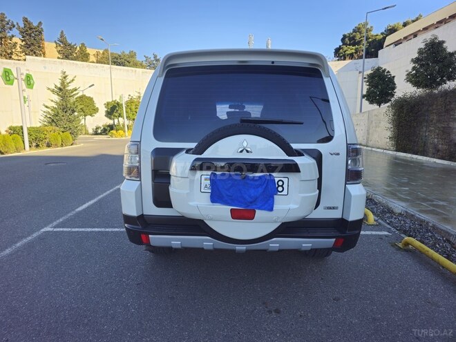 Mitsubishi Pajero 2007, 190,000 km - 3.0 л - Bakı