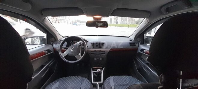 Opel Astra 2004, 334,000 km - 1.4 л - Bakı