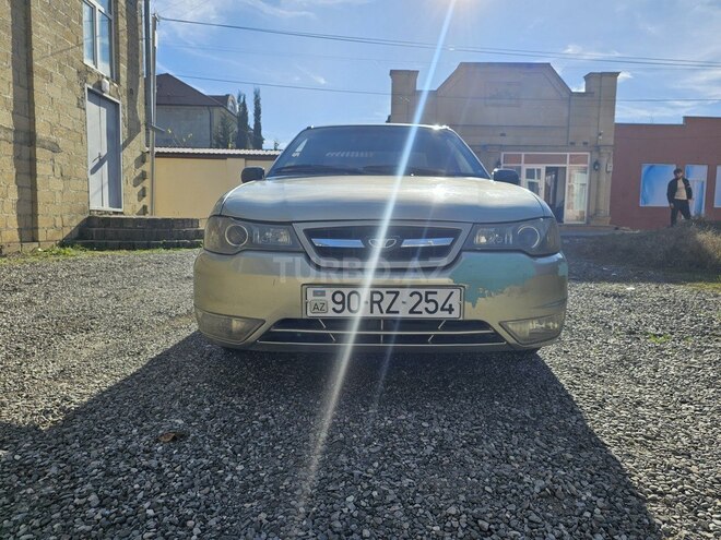 Daewoo Nexia 2011, 280,000 km - 1.5 l - Quba