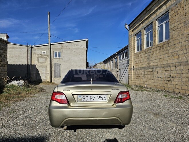 Daewoo Nexia 2011, 280,000 km - 1.5 l - Quba