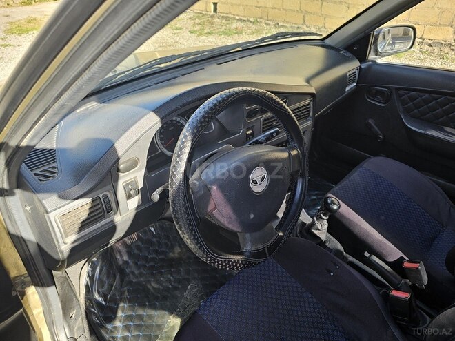 Daewoo Nexia 2011, 280,000 km - 1.5 l - Quba