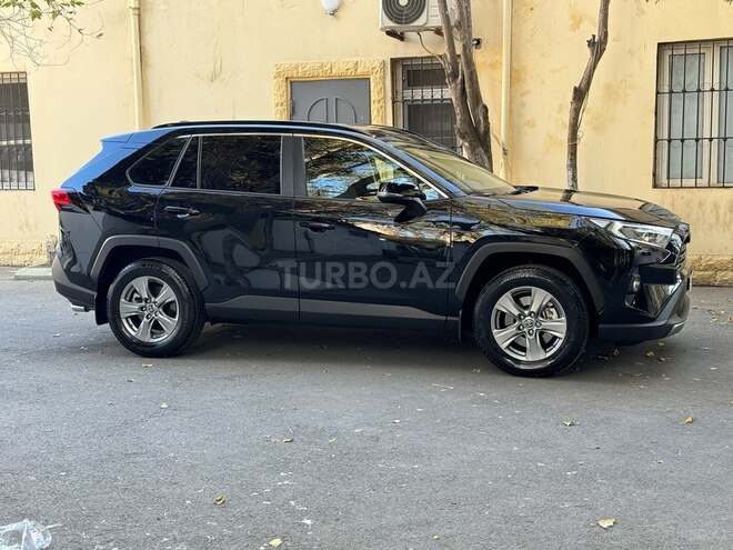 Toyota RAV4 2023, 16,000 km - 2.0 l - Bakı