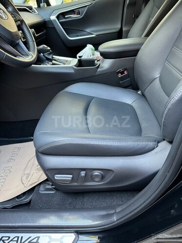 Toyota RAV4 2023, 16,000 km - 2.0 l - Bakı