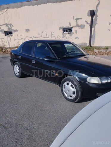 Opel Vectra 1997, 180,000 km - 2.0 l - Bakı
