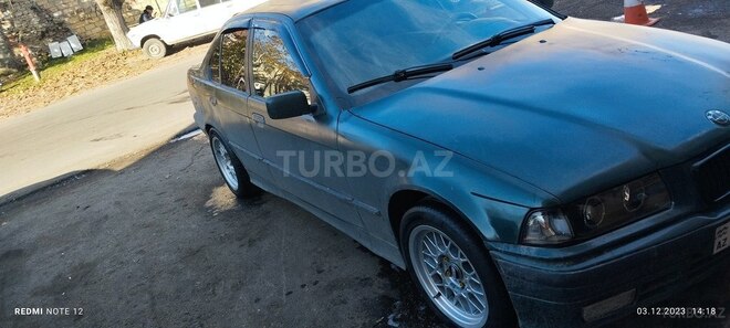 BMW 318 1996, 360,000 km - 1.8 l - Quba