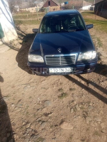 Mercedes C 240 1999, 369,945 km - 2.4 л - Yardımlı