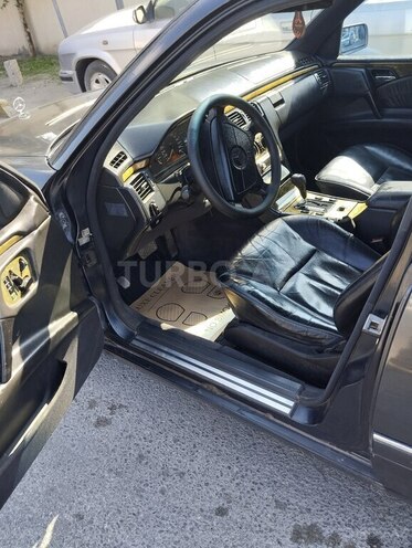 Mercedes E 320 1997, 200,100 km - 3.2 l - Sumqayıt