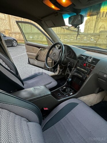 Mercedes C 200 1996, 605,000 km - 2.0 l - Bakı