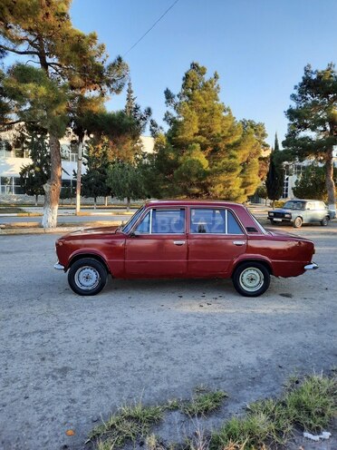 LADA (VAZ) 21011 1977, 69,852 km - 1.5 l - Salyan