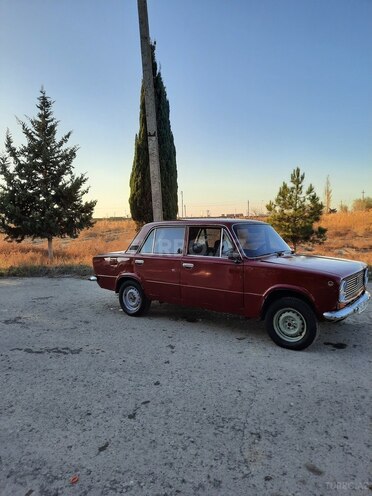 LADA (VAZ) 21011 1977, 69,852 km - 1.5 l - Salyan