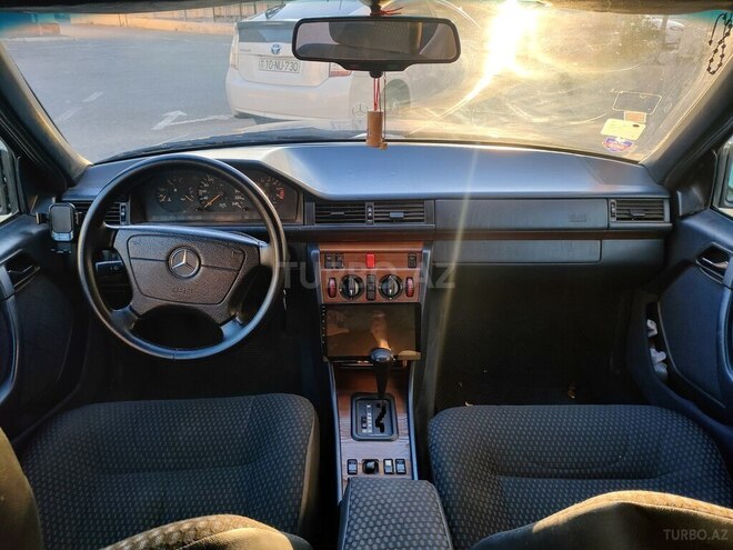 Mercedes E 220 1994, 520,000 km - 2.2 l - Bakı