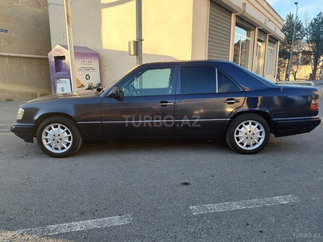 Mercedes E 220 1994, 520,000 km - 2.2 l - Bakı