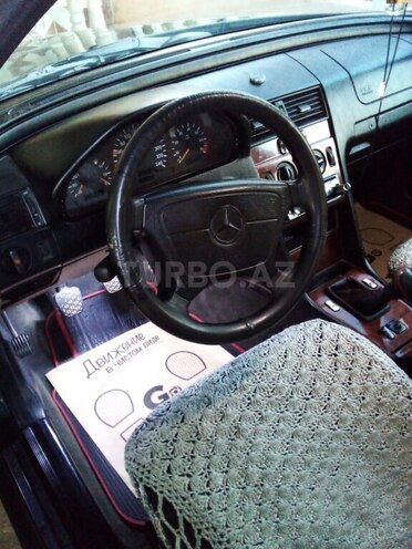 Mercedes C 180 1997, 124,574 km - 1.8 l - Sabirabad