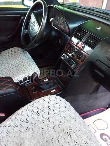 Mercedes C 180 1997, 124,574 km - 1.8 l - Sabirabad
