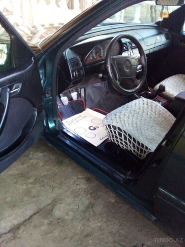Mercedes C 180 1997, 124,574 km - 1.8 l - Sabirabad