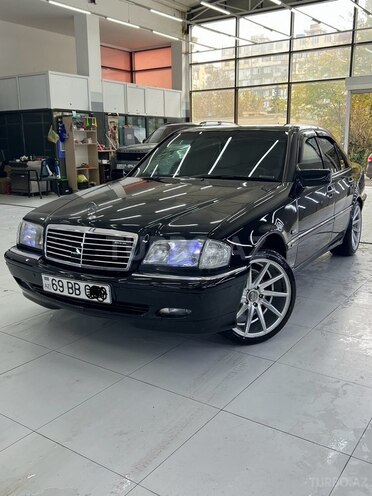 Mercedes C 180 2000, 250,000 km - 1.8 l - Bakı
