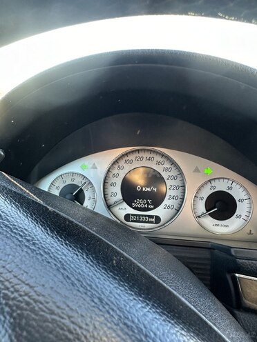 Mercedes E 320 2007, 321,000 km - 3.2 l - Bakı
