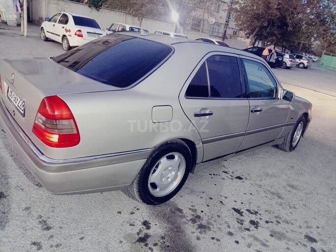 Mercedes C 200 1994, 318,000 km - 2.0 л - Bakı