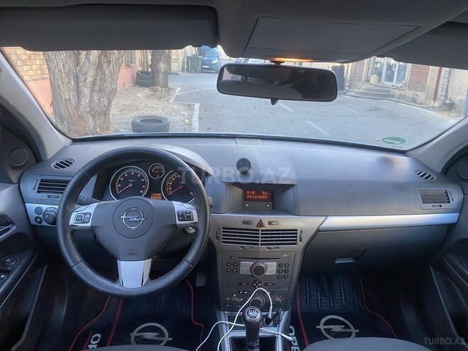 Opel Astra 2006, 212,000 km - 1.4 l - Bakı