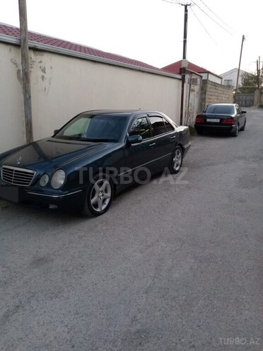 Mercedes E 270 2000, 368,700 km - 2.7 l - Bakı