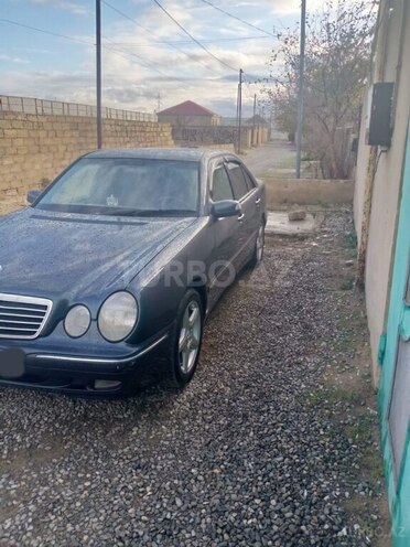 Mercedes E 270 2000, 368,700 km - 2.7 l - Bakı