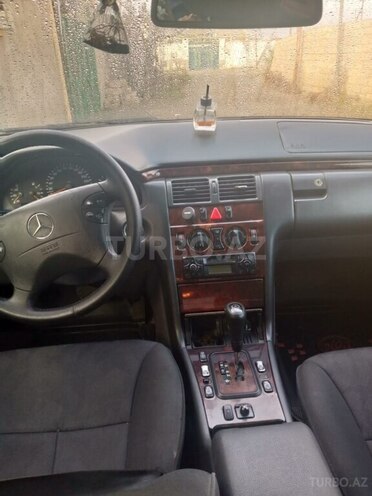 Mercedes E 270 2000, 368,700 km - 2.7 l - Bakı