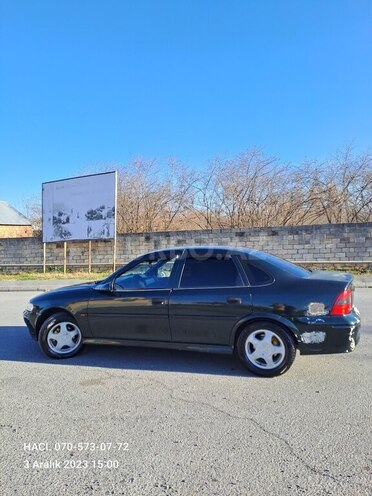 Opel Vectra 1998, 284,914 km - 1.8 l - Bakı