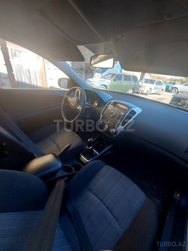 Kia Ceed 2010, 184,000 km - 1.4 l - Salyan