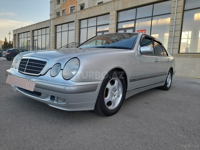 Mercedes E 220 2001, 282,452 km - 2.2 l - Bakı
