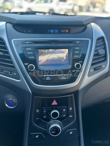 Hyundai Elantra 2015, 110,232 km - 1.8 l - Bakı