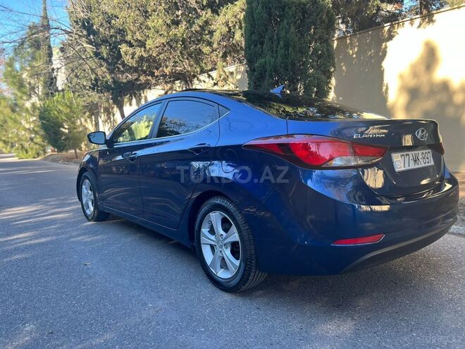 Hyundai Elantra 2015, 110,232 km - 1.8 l - Bakı