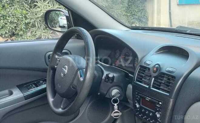 Nissan Sunny 2011, 180,000 km - 1.6 л - Bakı