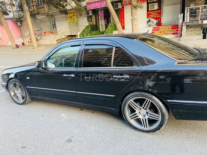 Mercedes E 200 1998, 250,000 km - 2.0 l - Bakı