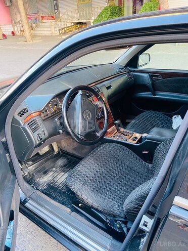 Mercedes E 200 1998, 250,000 km - 2.0 l - Bakı