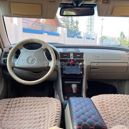 Mercedes C 220 1999, 259,000 km - 2.2 л - Bakı