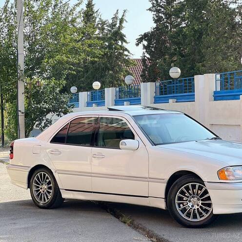 Mercedes C 220 1999, 259,000 km - 2.2 л - Bakı