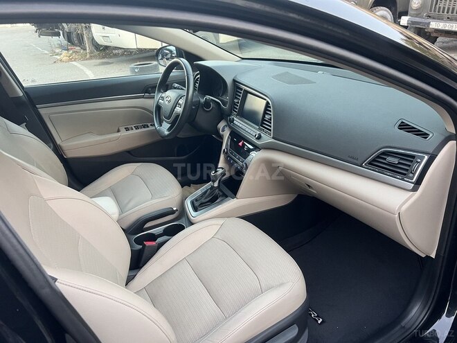 Hyundai Elantra 2017, 100,000 km - 2.0 l - Bakı