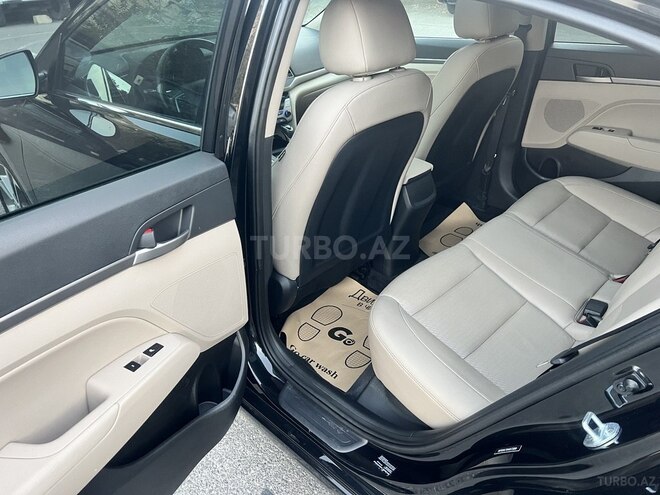 Hyundai Elantra 2017, 100,000 km - 2.0 l - Bakı