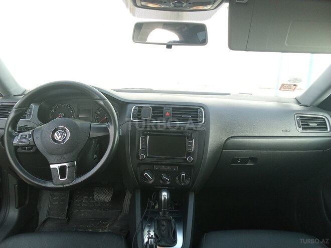 Volkswagen Jetta 2011, 229,000 km - 2.5 l - Bakı