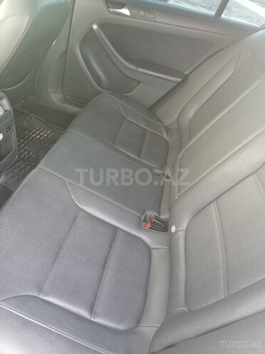Volkswagen Jetta 2011, 229,000 km - 2.5 l - Bakı