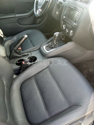 Volkswagen Jetta 2011, 229,000 km - 2.5 l - Bakı