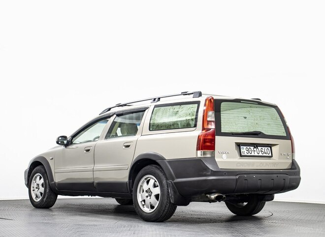 Volvo  2001, 373,000 km - 2.4 l - Bakı