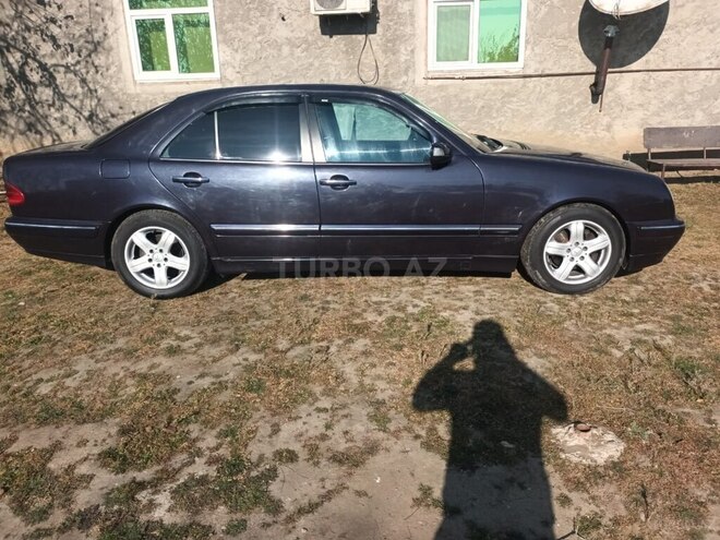 Mercedes E 220 2000, 600,000 km - 2.2 l - Masallı
