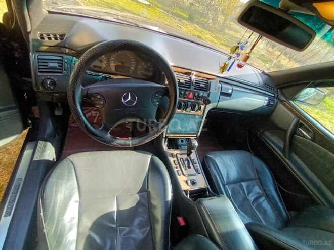 Mercedes E 220 2000, 600,000 km - 2.2 l - Masallı